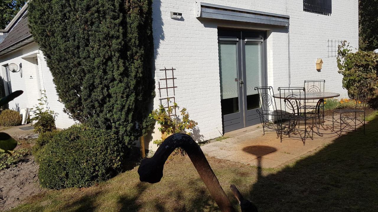 Bed and Breakfast De Heidestroper Eindhoven Exterior foto